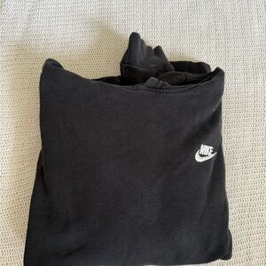 Nike Classic Black Sweatshirt